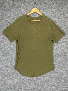 Elwood T Shirt Men’s L Green Curve Hem Drop Cut Cotton Knit Crewneck Tee